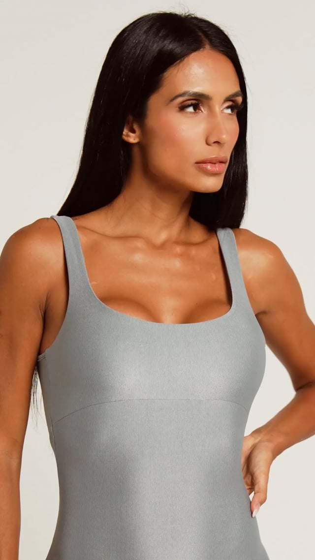 JUMPSUIT ESSENCE CORTO - Trena